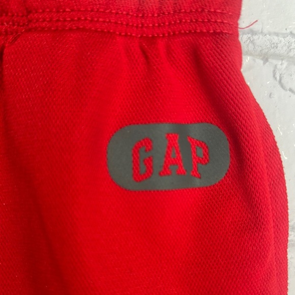 NWOT GAP Red Sweatpants Comfortable Joggers size 6/7 - Picture 2 of 4